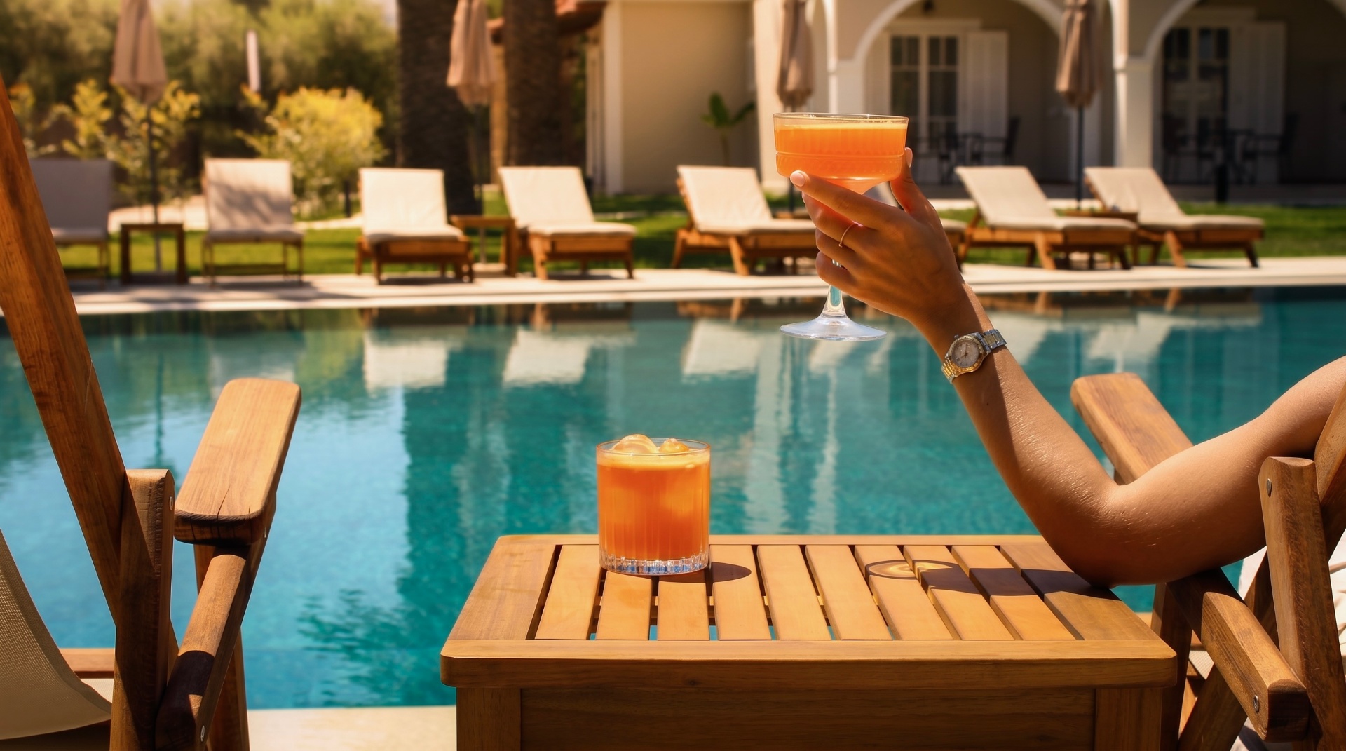 Pool bar and drinks